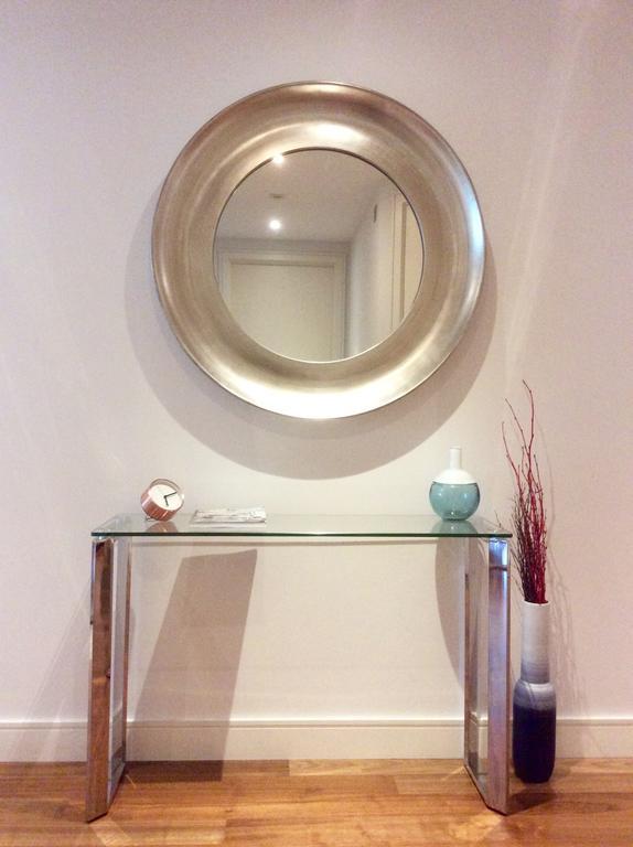 Gunwharf Quays Harbour Apartments พอร์ตสมัธ ภายนอก รูปภาพ